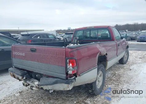 1996 Dodge Ram 1500 z USA, uszkodzony, nr VIN 1B7HC16Y1TS714371